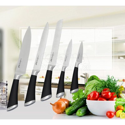 5 piece rubber plastic knife with hollow handle of horseshoe